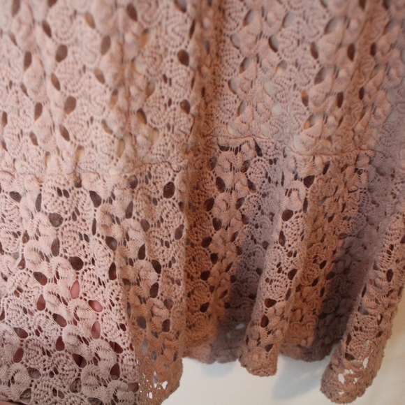 Pink peplum top - Picture 3 of 4